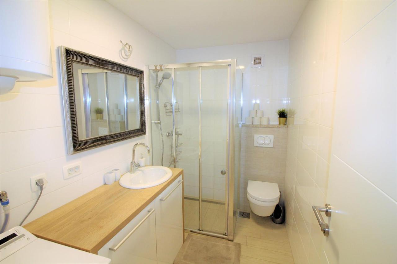 Apartment Pia シベニク エクステリア 写真