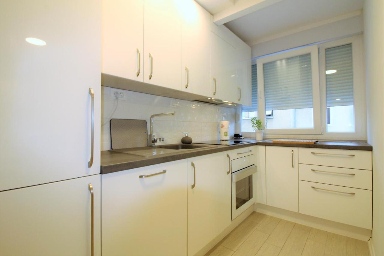 Apartment Pia シベニク エクステリア 写真